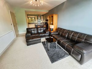 Lounge- click for photo gallery